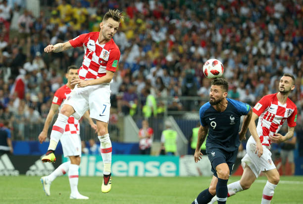 在这场充满 在这场充满