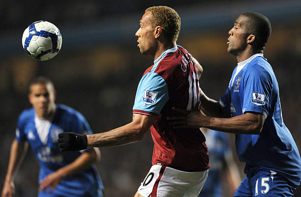 展现了其无 展现了其无