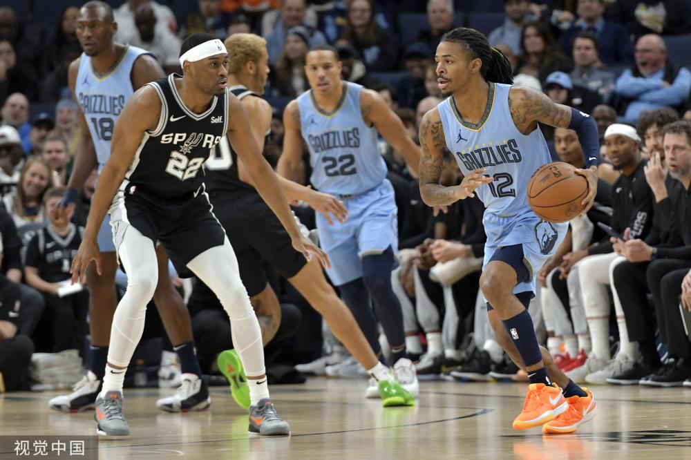 何面对并从 何面对并从